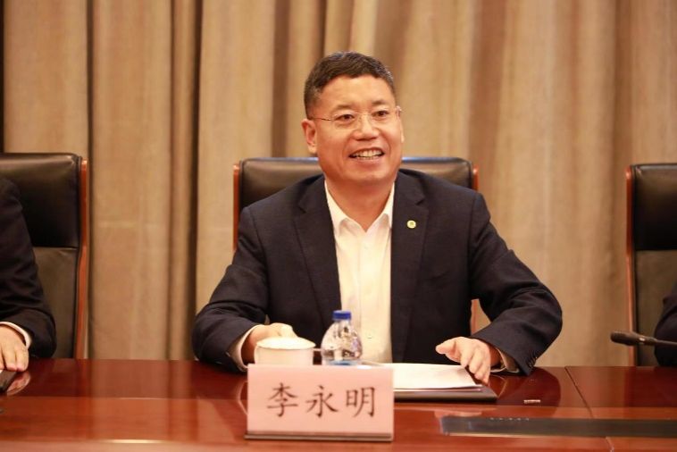 中建八局党委书记李永明一行来校调研交流-永信贵宾会217