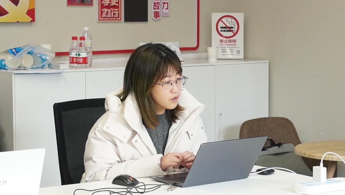 新闻撒播学院召开2024年党支部书记抓下层党建事情述职评议审核会-永信贵宾会217