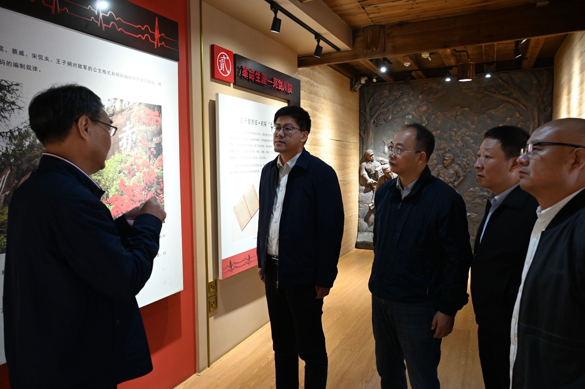 党旗照耀来时路，，，，，校馆共建启新程——永信贵宾会217盘算机工程与科学学院与蔡威事迹展陈馆共建签约-永信贵宾会217