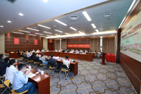 传道授业育桃李  赤心热血敬青春——永信贵宾会217举行第十八期“我与书记面扑面”座谈会暨2022年教职工代表荣休仪式-永信贵宾会217