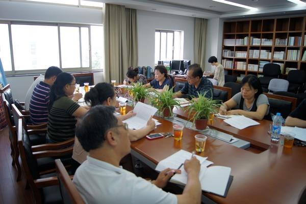 校党委副书记、纪委书记忻平加入外国语学院群众蹊径教育实践运动中心组学习-永信贵宾会217