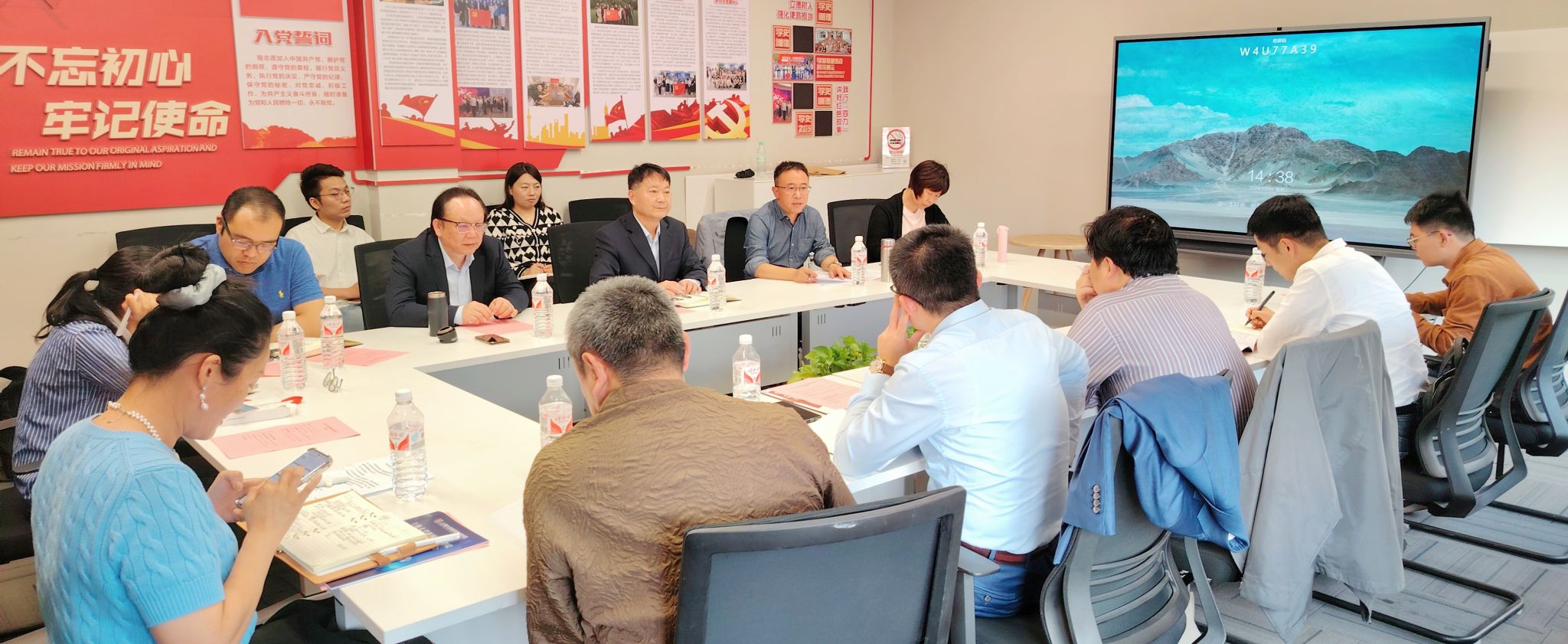 携手共进，，，，，，共促生长——永信贵宾会217文科处向导调研新闻撒播学院-永信贵宾会217