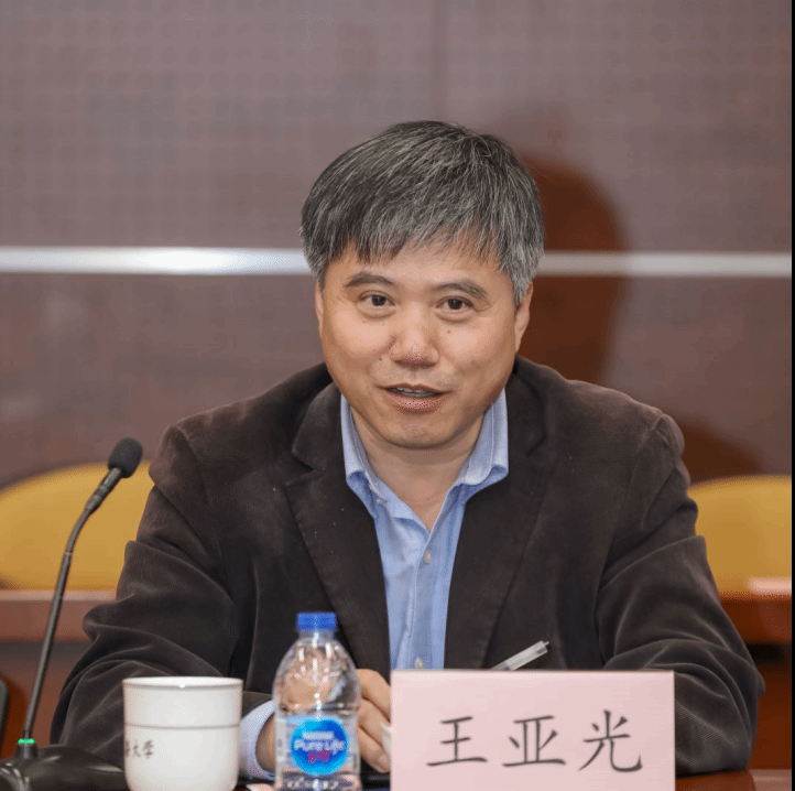 数学学科生长战略钻研会暨数学巨匠讲坛顺遂召开-永信贵宾会217
