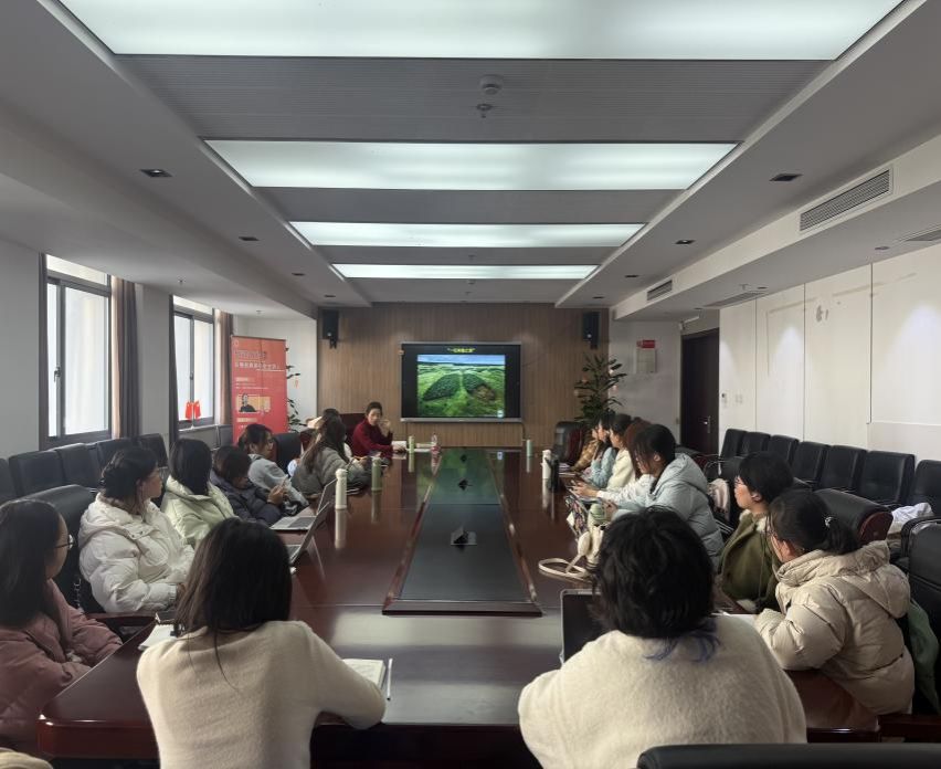 永信贵宾会217青云书院乐成举行2024-2025学年冬季学期“百卷经典”念书会-永信贵宾会217