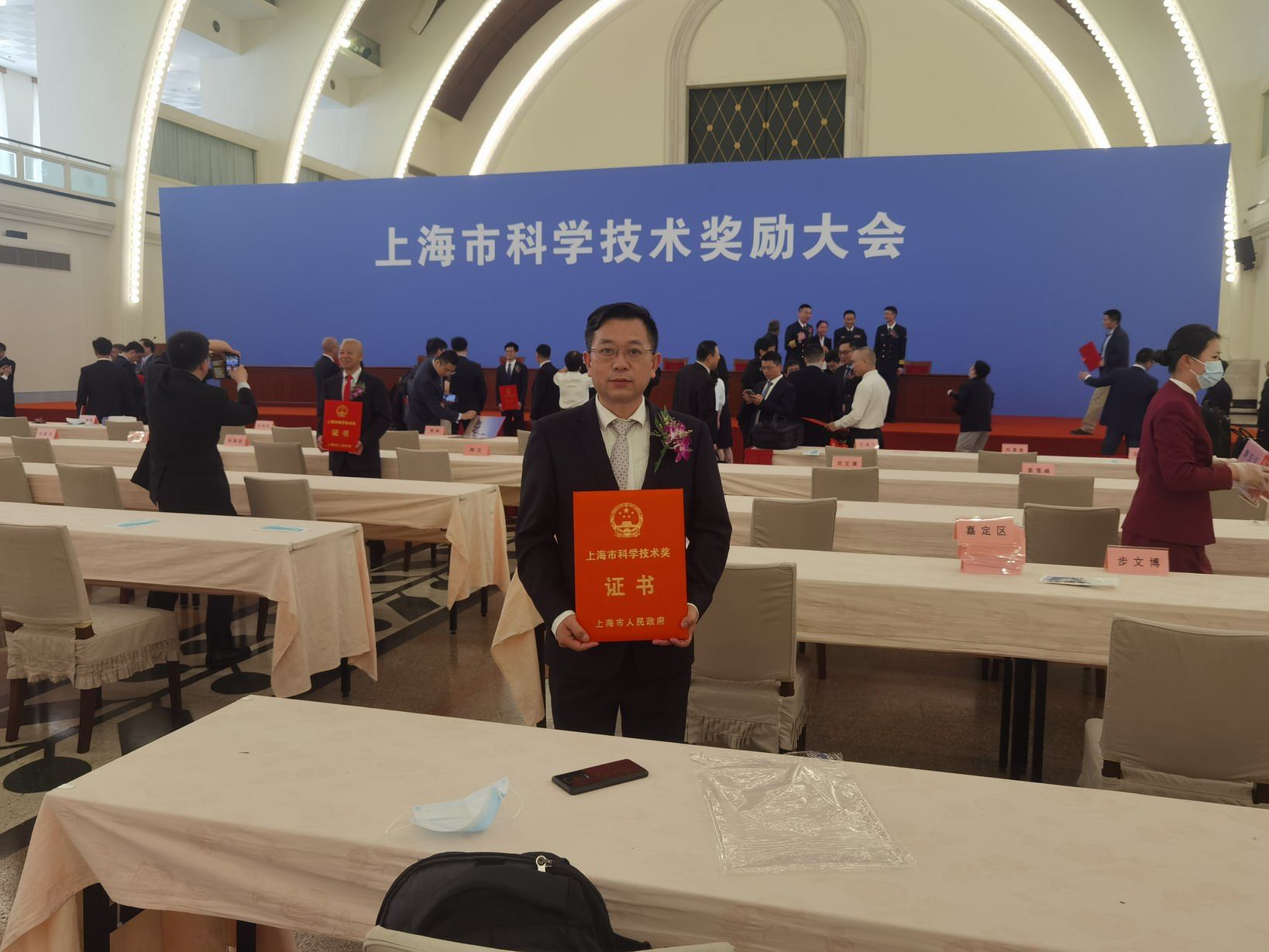 祝贺！质料科学与工程学院3项效果喜获2022年度上海市科学手艺奖-永信贵宾会217