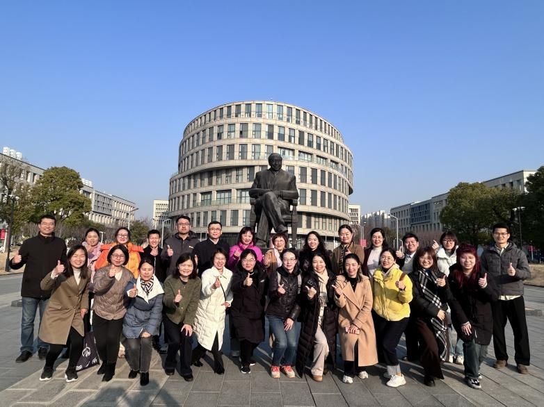 教育部课程思政教学研究树模中心（永信贵宾会217）迎来兄弟院校主干西席共话课程思政高质量建设-永信贵宾会217