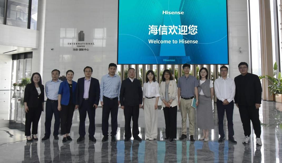 沪鲁同心九载 校友聚力前行——校党委书记成旦红一行赴山东青岛访企拓岗并出席山东校友会建设九周年论坛-永信贵宾会217