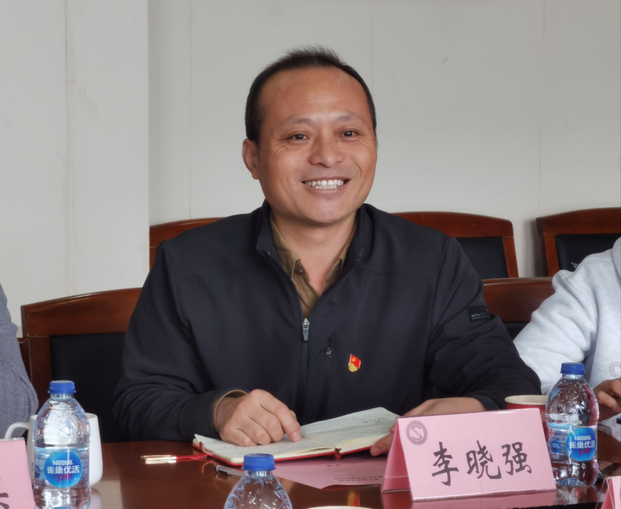 党旗照耀智慧路，，，，，携手银龄启新航——盘算机学院党委与离退休党委举行联合主题党日暨党建共建签约运动-永信贵宾会217
