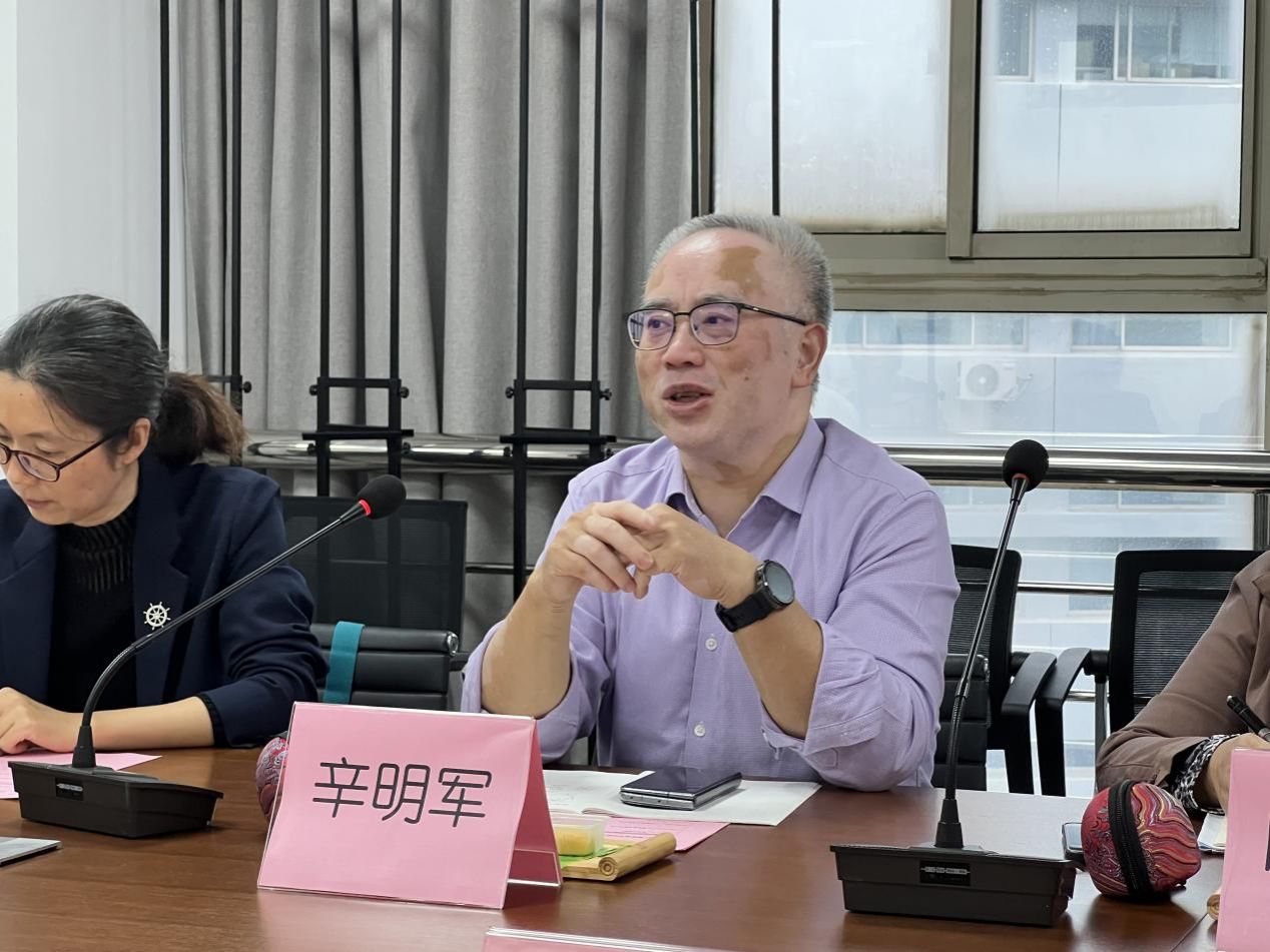 外国语学院乐成举行AI赋能教学立异暨青年西席生长联组钻研会-永信贵宾会217