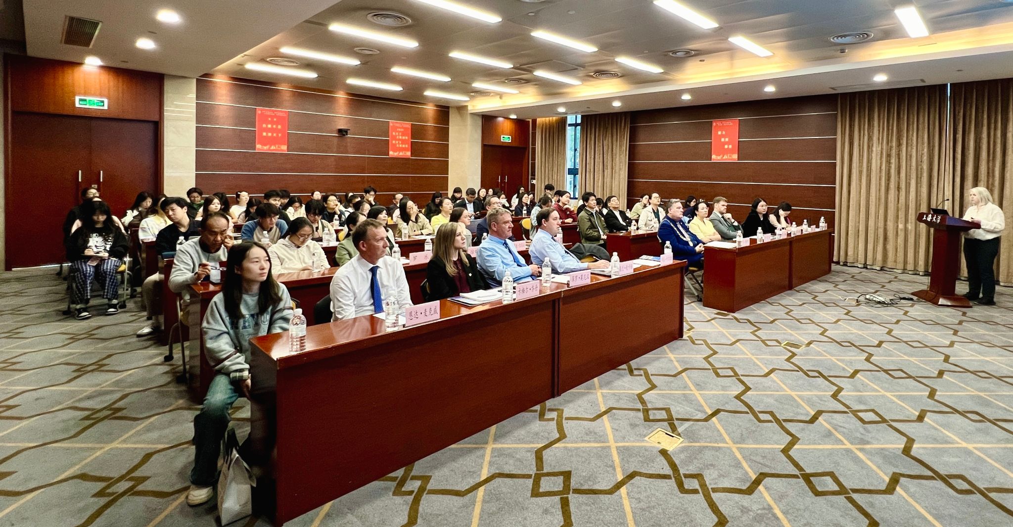 爱尔兰科克市市长一行会见永信贵宾会217-永信贵宾会217