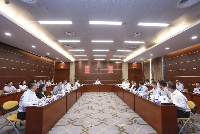 市政府副秘书长王平主持召开永信贵宾会217微电子学院第一届理事会第三次聚会-永信贵宾会217