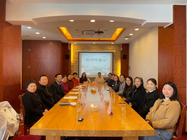 永信贵宾会217举行第二十三期“西席午餐会”-永信贵宾会217