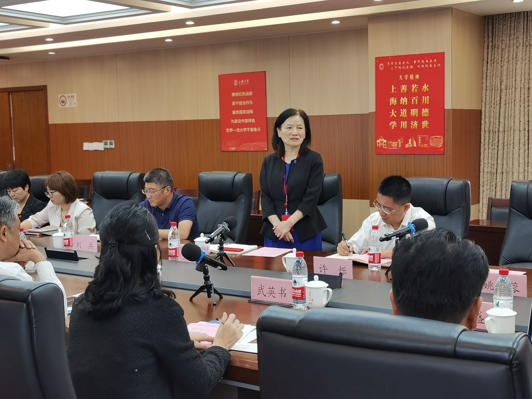 越南胡志明体育师范大学周永辉校长一行会见永信贵宾会217-永信贵宾会217
