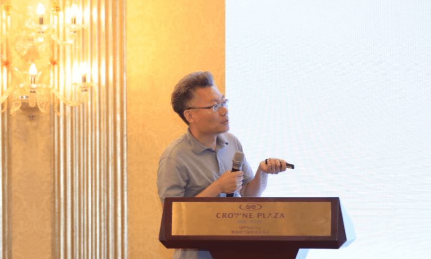 沪鲁同心九载 校友聚力前行——校党委书记成旦红一行赴山东青岛访企拓岗并出席山东校友会建设九周年论坛-永信贵宾会217